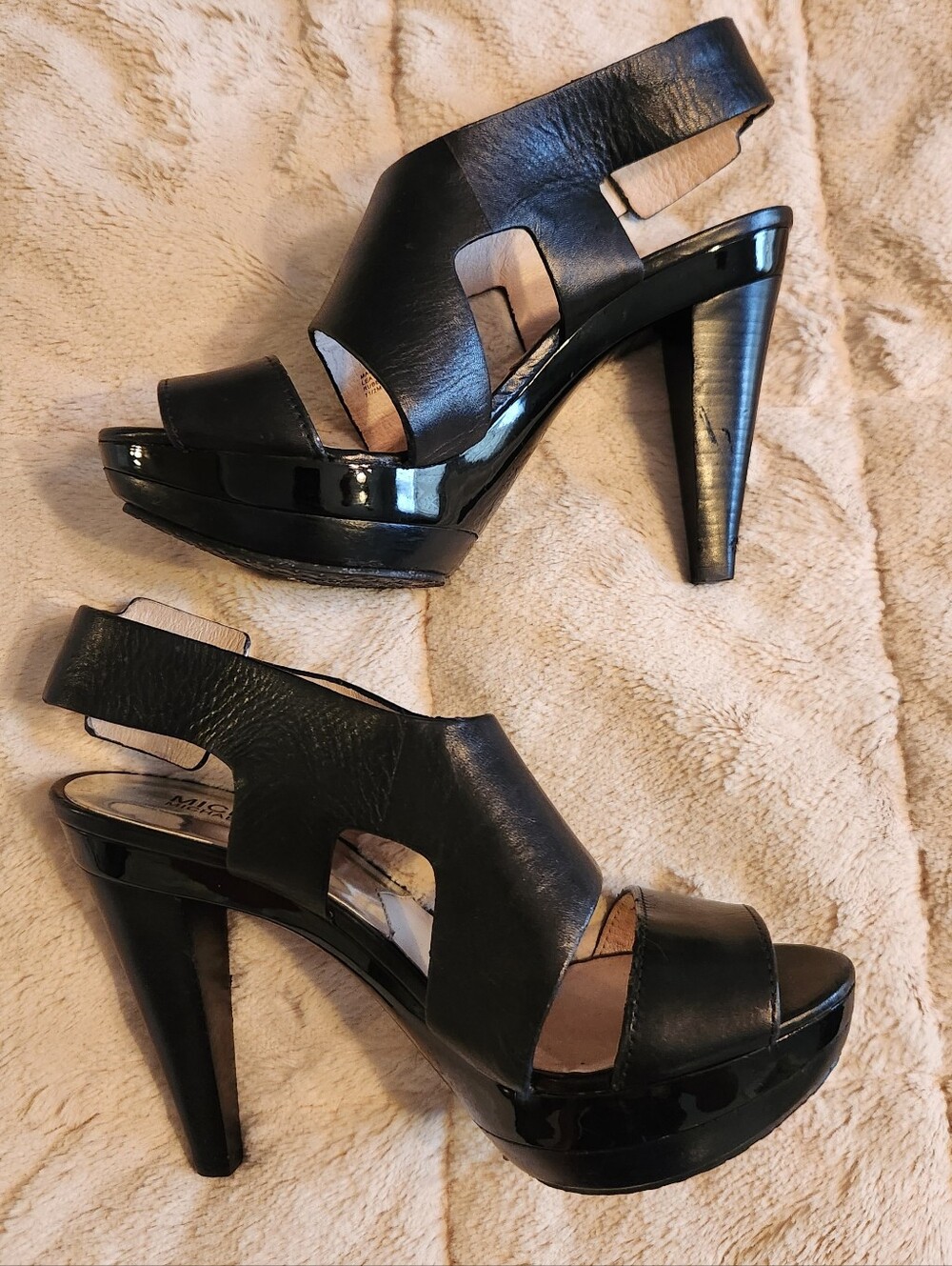 Michael Kors CARLA Black Leather Platform Sandal Stiletto Sz 7.5 GUC Buckle